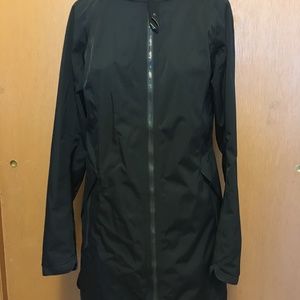 Lululemon Rain Coat Size 8